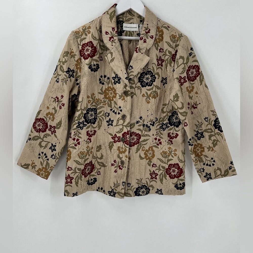 Alfred Dunner Beige and Red Patterned blazer